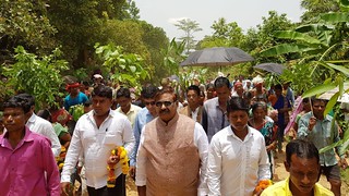 Dr Tirupati Panigrahi  visited inaccessible Dumbada Gram panchayat.