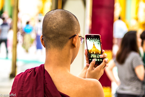 shwedagon pagoda monk smartphone view burma yangon buddha 50mm summicron leica