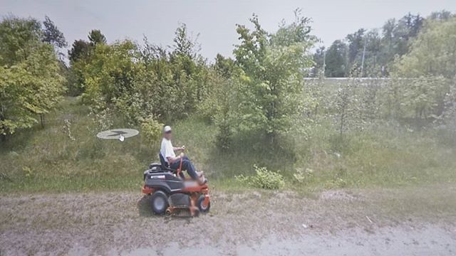 Mowing lawn in Shawville. #Ridingthroughwalls #xcanadabikeride #googlestreetview #pontiacQC #OttawaValley #outaouais