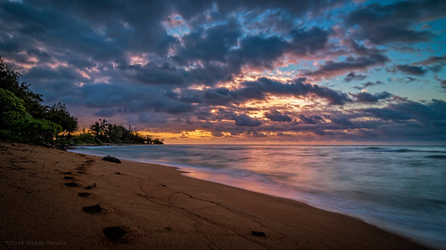 hawaii hi kauai island nature landscape beach sunrise dawn tropical menefee michaelmenefee kapaa sky water pastel pastels ocean seascape beachscape