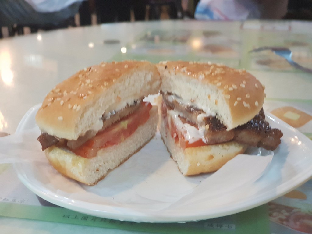 金牌豬扒包 Pork bun $25 @ 蘭坊園 Lan Fang Yuen at WK 廣場, 尖沙咀 Nathan Road