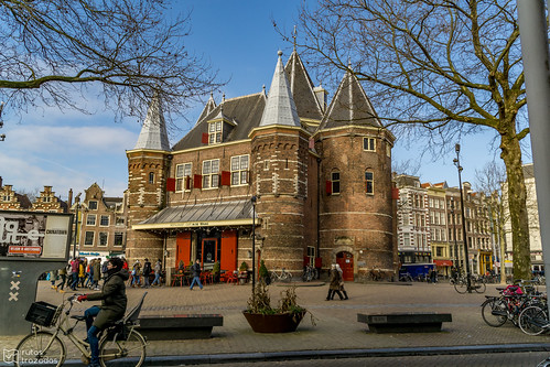 Cafe In De Waag