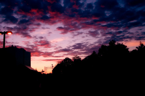 morning pink blue orange beautiful clouds sunrise earlymorning hues mississauga gta gostation twighlight jamesscott thexenon tyrusbalk ernindalegostation