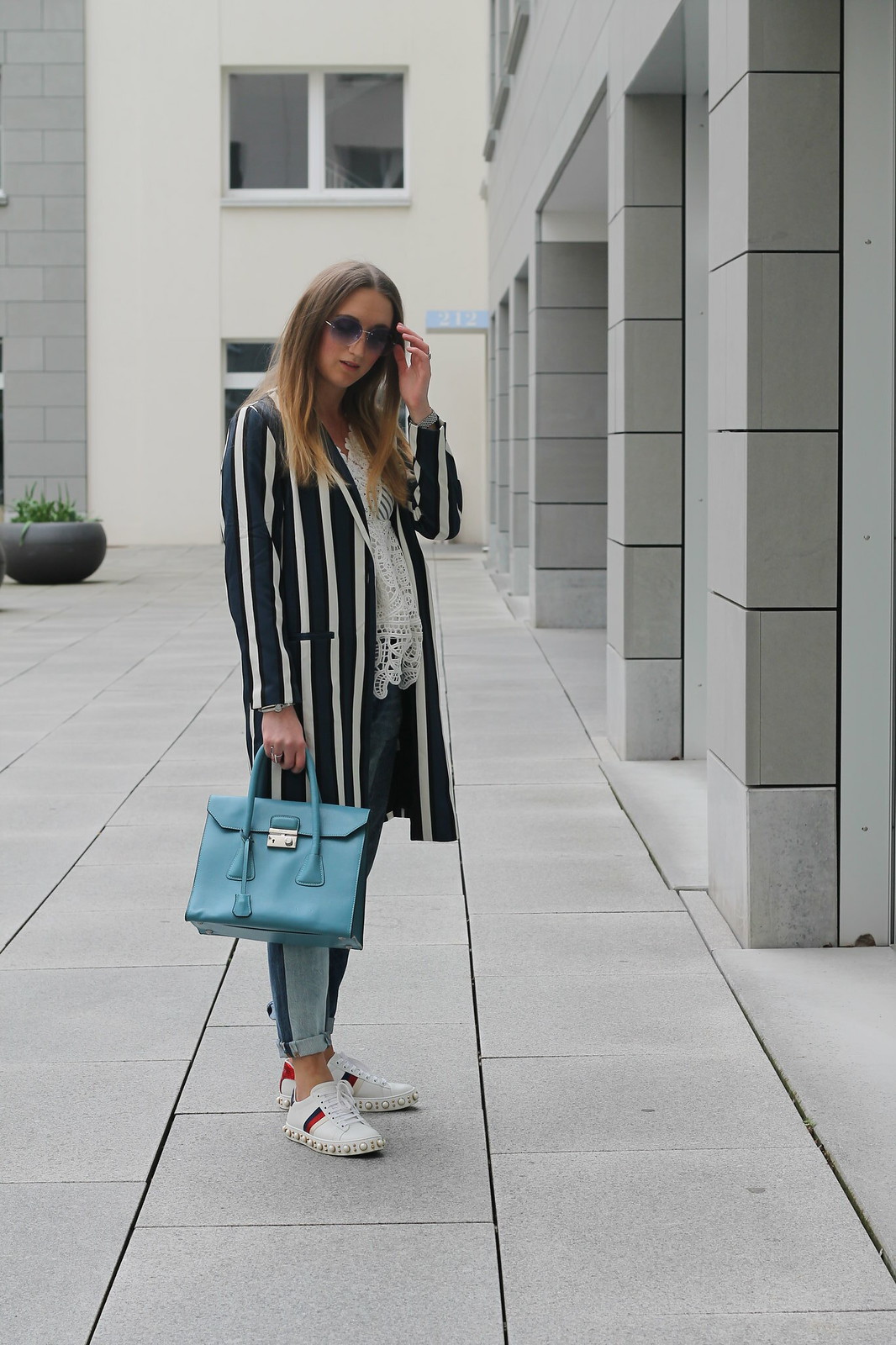 striped-jacket-and-gucci-sneaker-whole-outfit-front-wiebkembg