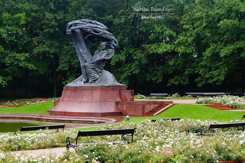 2017 Europe Warsaw Chopin Statue