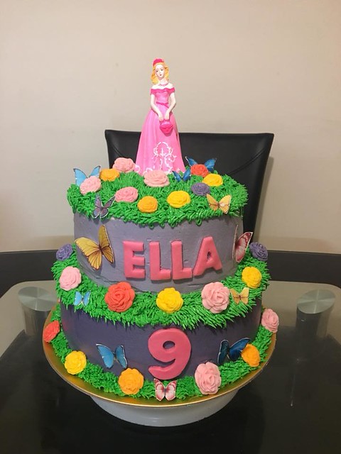 Cake by Donella's Cake Creations