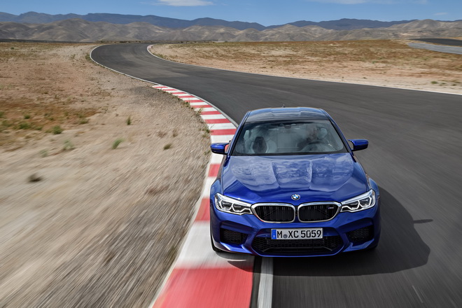 [新聞照片一]全新BMW M5勇奪「2018 World Performance Car世界性能車」大獎