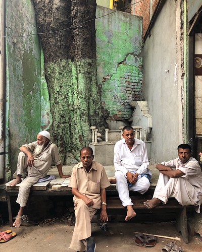 City Hangout - Moinuddin's Chai Stall by the Tomb, Turkman Gate Bazaar