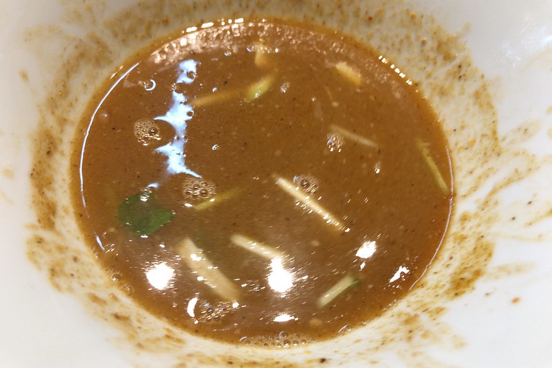 池袋西口ガガナラーメン炙りホルモンつけ麺のスープ割り