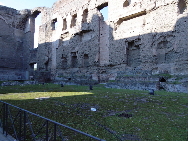 ¿Dinosaurios en la Antigua Roma? - Aciertos y errores en ROMA y alrededores (29)