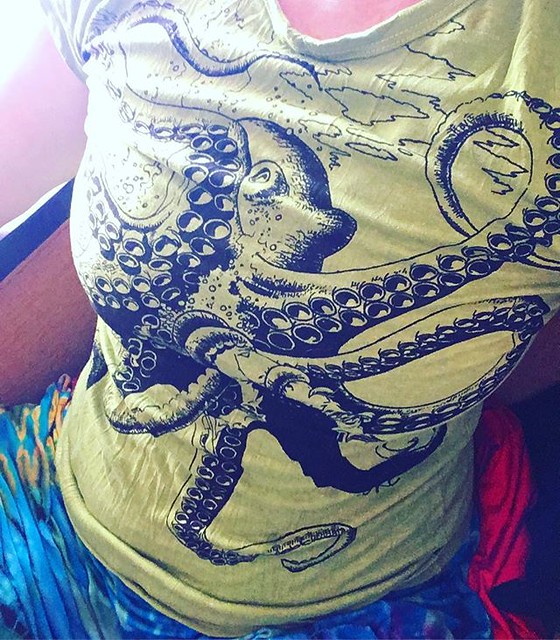 Last night in Maui boooo. But I do have a cool octopus shirt. 🐙
