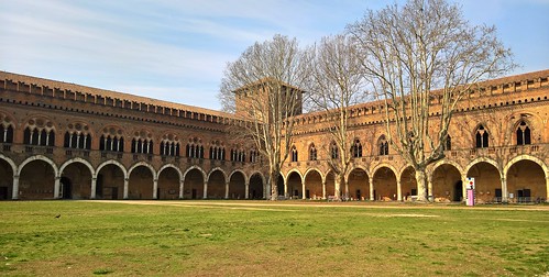 castellovisconteo pavia italy italia lombardia lombardy court castle art architecture sunny spring porticato thoughts middleages medieval past history peace peaceful quiet