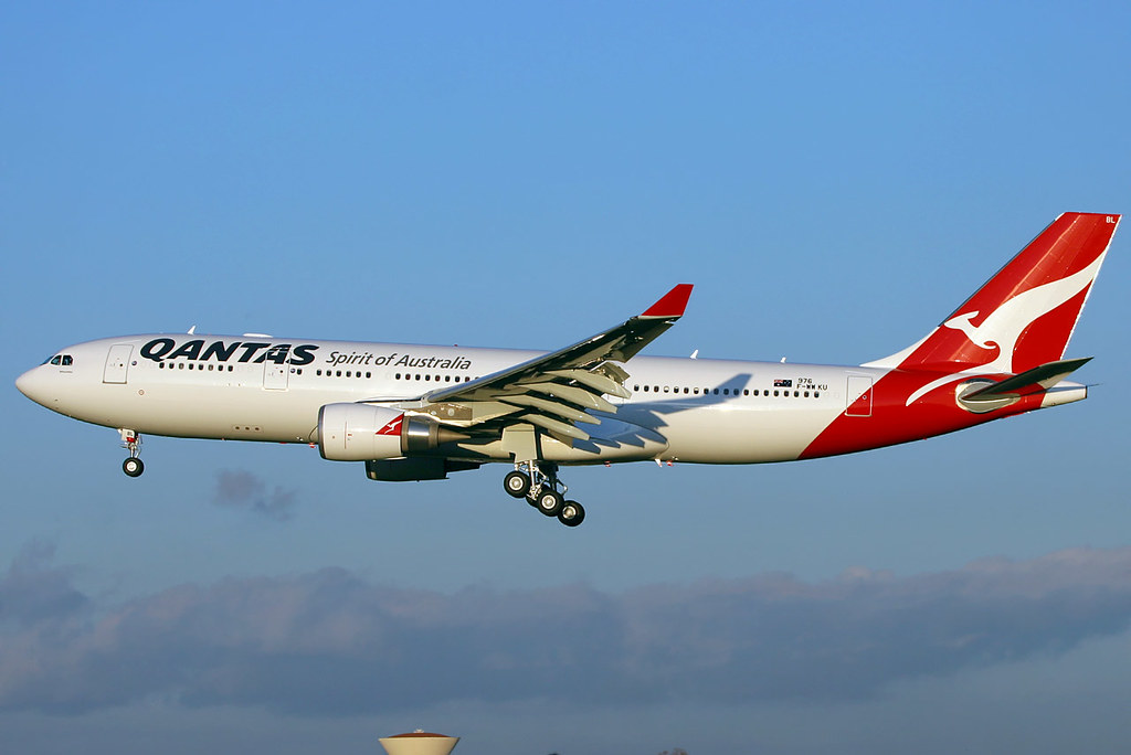 A330-203, Qantas, F-WWKU, VH-EBL (MSN 976)