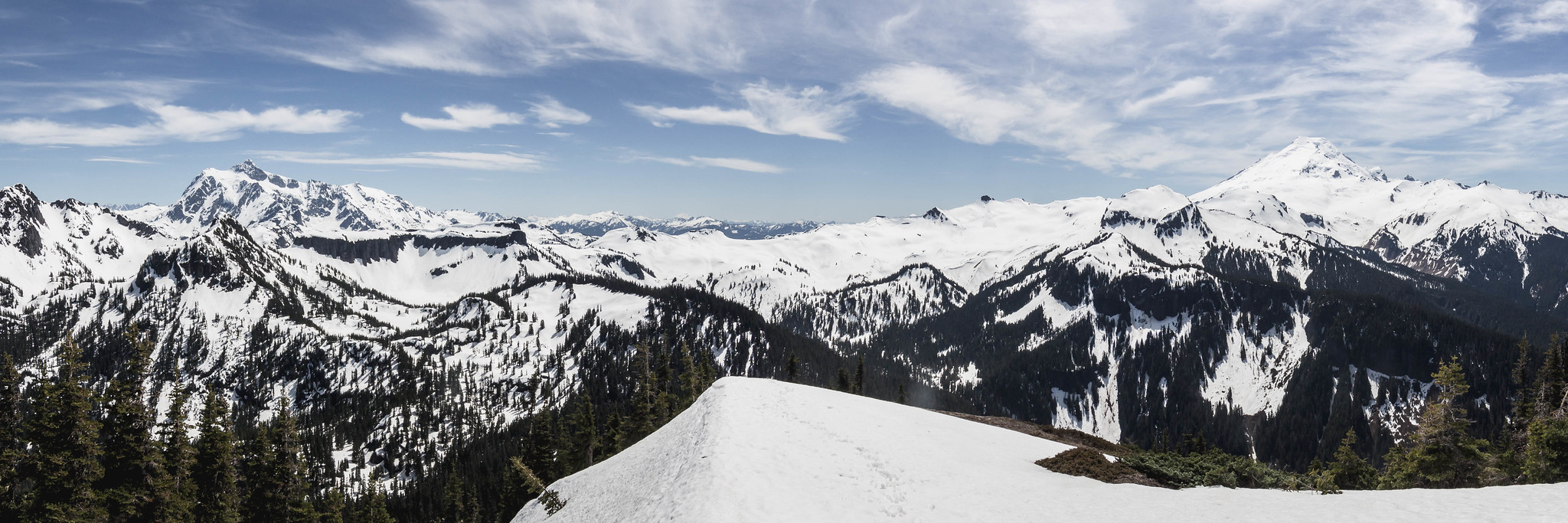 Shuksan to Baker panoramic view on Barometer Mountain