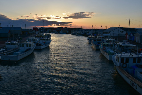 canada pei princeedwardisland northlake boats harbour sunrise
