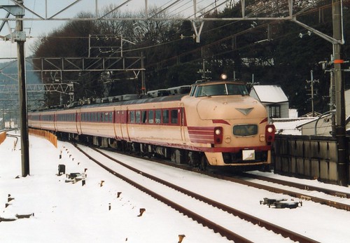 JR West 485 series(Bonnet) in Yamashina.Sta, Kyoto, Kyoto, Japan /2000?