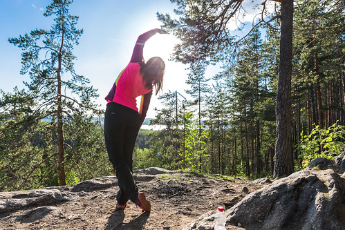 exercise training wellness stretch finland nature view hill forest kuopio luonto venyttely treeni jumppa metsä