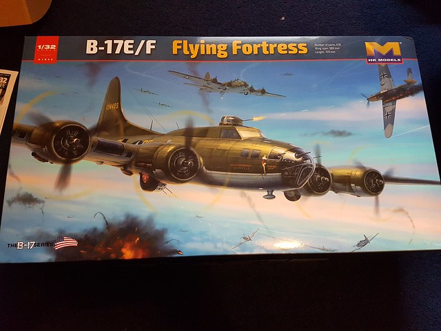 BOING B-17 E//F FLYING FORTRESS MEMPHIS BELLE 1//32 VON HK MODELL NEW