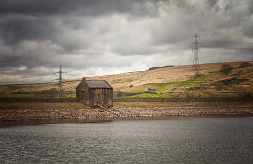 pumphouse reservoir water landscape lancashire land rochdale piethornevalley piethorne valley ogden sky clouds pylons walls building view walkinglandscape moodylandscape moody atmosphere 70200mm ef70200mmf4lusm ef70200mm canon70200mm 5d canon5dmarkll canon5d canoneos5dmarkii canon outdoor outside countryside