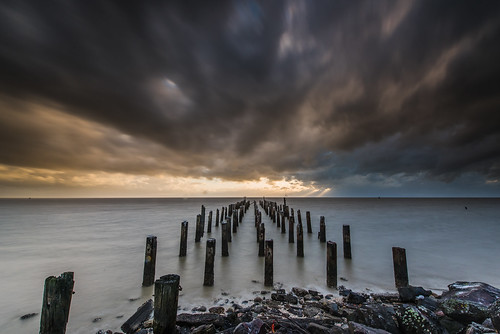 pier wharf jetty poles abandoned ruin disused sunset sky clouds burkestreetwharf thames