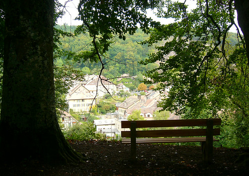 autumn bench switzerland village view rooftops september valley romandie romainmôtier genevalunch p1f1 1j1t