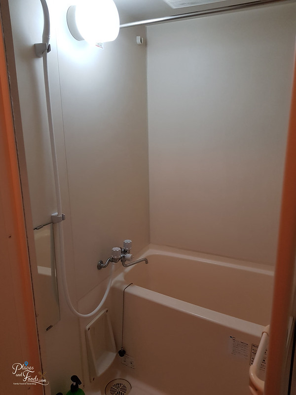 airbnb shibuya apartment bathroom