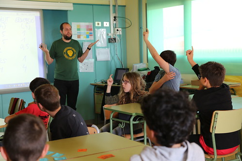 Taller radiofònic a l'Escola Lluçanès de Prats de Lluçanès