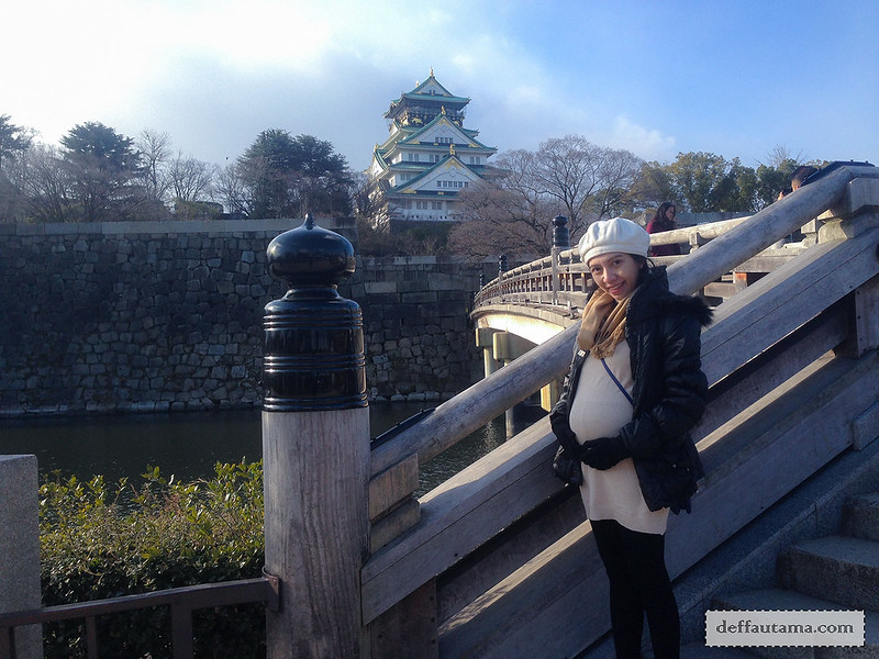 9 Hari Babymoon ke Jepang - Osaka Castle Bridge