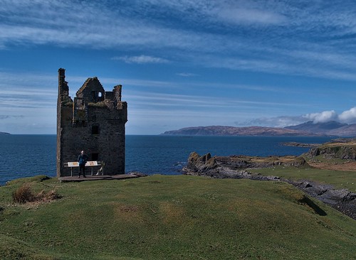 sky islands castle kerrera scotland gylencastle