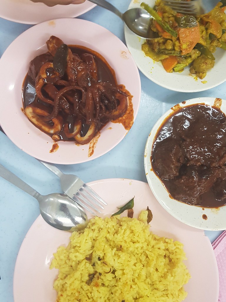 Butter Rice, Sotong, Vegetables, and Masak Daging Hitam @ Restoran Nasi Lan Kedah Seksyen 16 Shah Alam