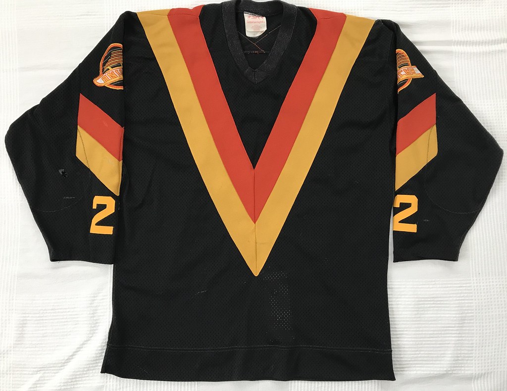 1980-81 Dave "Tiger" Williams Vancouver Canucks Jersey Front