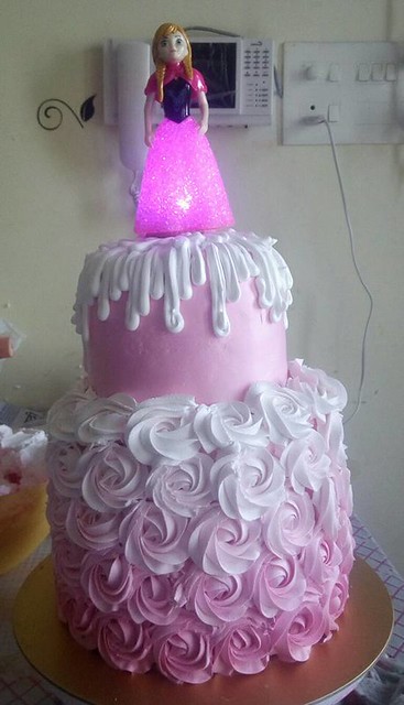 Cake by Adeeti's Cakes