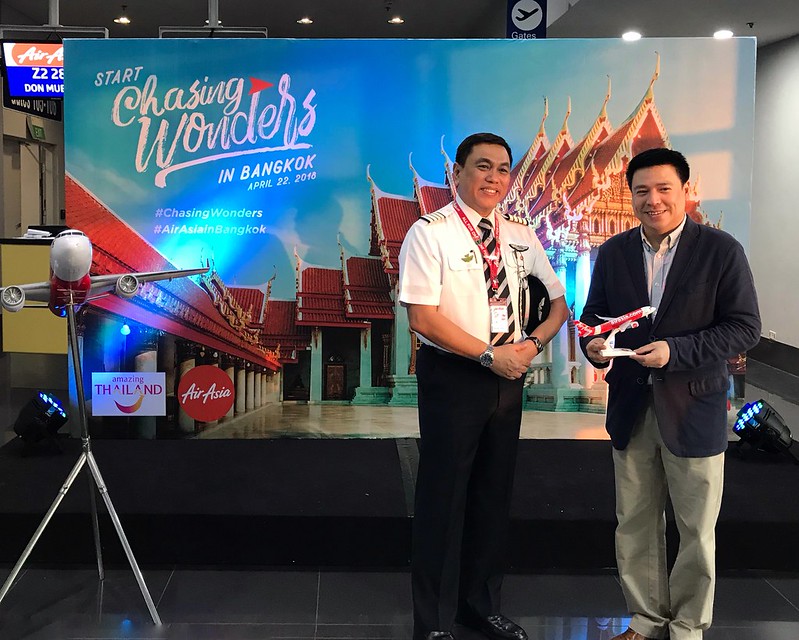 AirAsia Philippines CEO Capt. Dexter Comendador and Tourism Authority of Thailand Director Kajorndet Apichartrakul