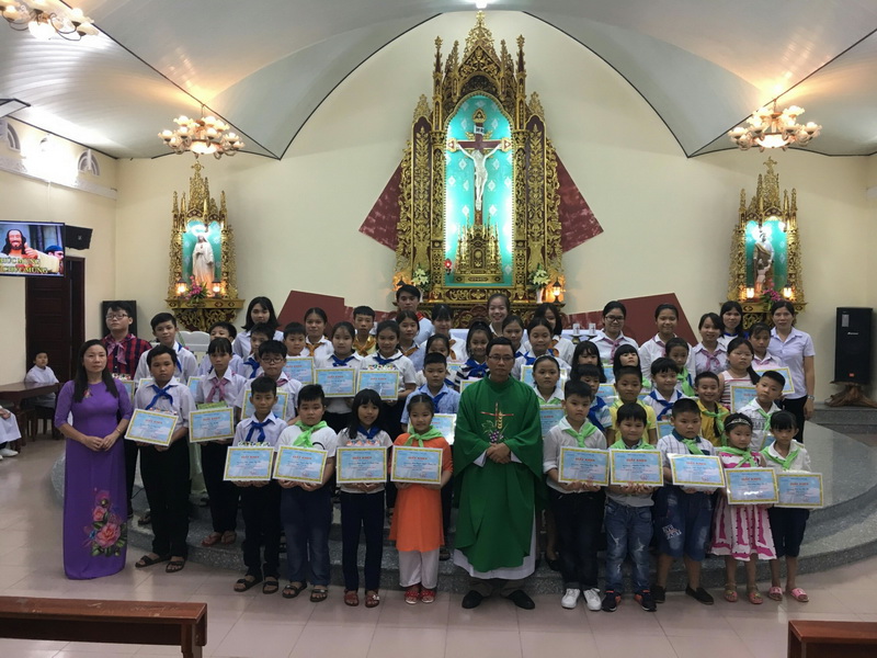 Giáo xứ Ghềnh Ráng tổng kết năm học giáo lý 2018