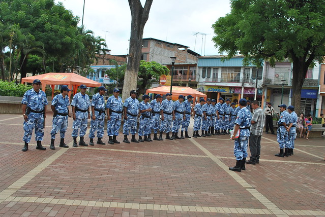 Policia Municipal en Plaza Sucre