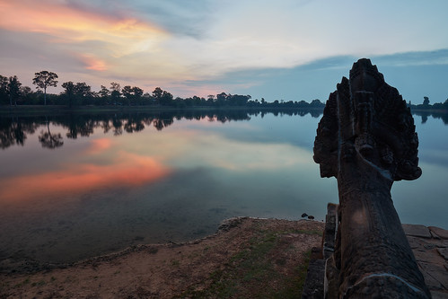 srahsrang angkor siemreap cambodia 2018 sunrise lake reservoir cobra snake clouds sun reflections trees siemreapprovince krongsiemreap kh