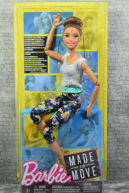 2017 Barbie Made To Move FTG82 (2)