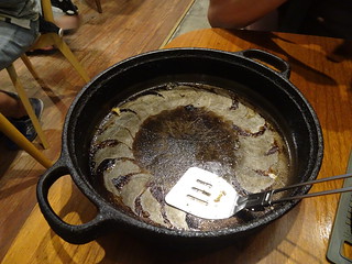 鐵鍋燒餃子