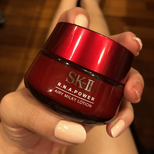SK-II RNA Power Airy Milky Lotion Product Review