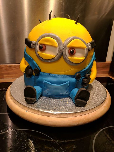 Minion Cake by The Fairy Bakers