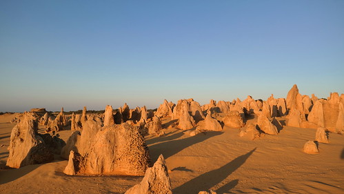 desert pinnacles nambung australia