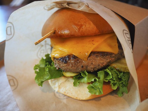 D-Luxe Burger, Disney Springs 29220227918_c30b4d7ed9