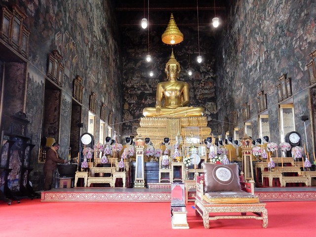Más Bangkok: Wat Suthat, Golden Mount, Jim Thompson, Santuario Erawan y Patpong - TAILANDIA POR LIBRE: TEMPLOS, ISLAS Y PLAYAS (21)