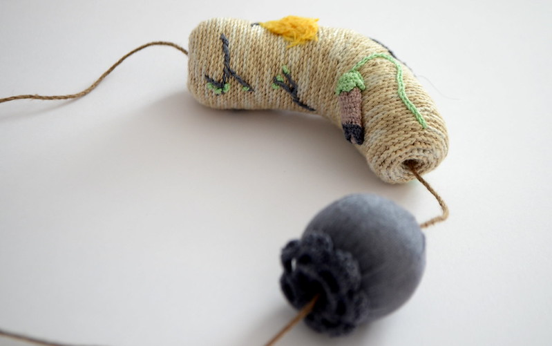 Crochet necklace - Embroidery garden