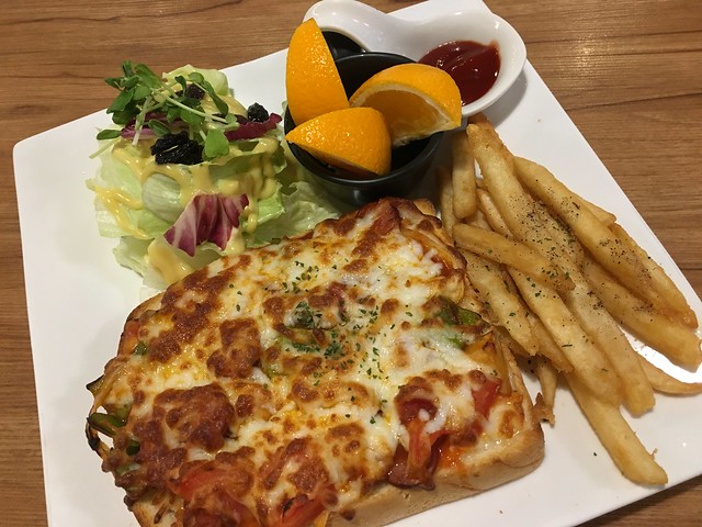 紅醬德腸pizza吐司(NTD$199)@新北永和，紫羅蘭輕食廚房