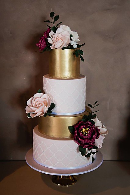 Cake by Cupcake Elegance