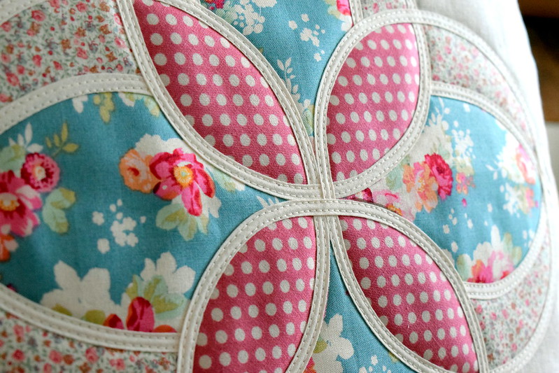Mackintosh Flower Cushion (Twin Needled)