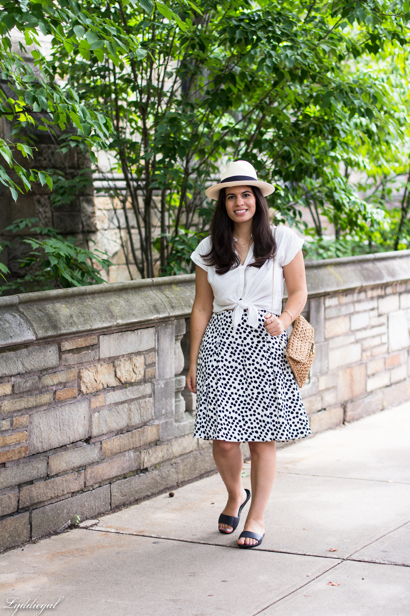white knotted button down, dalmatian print skirt, straw bag-4.jpg