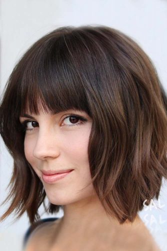 The Most Common Medium Haircuts In Women -Choose One 14