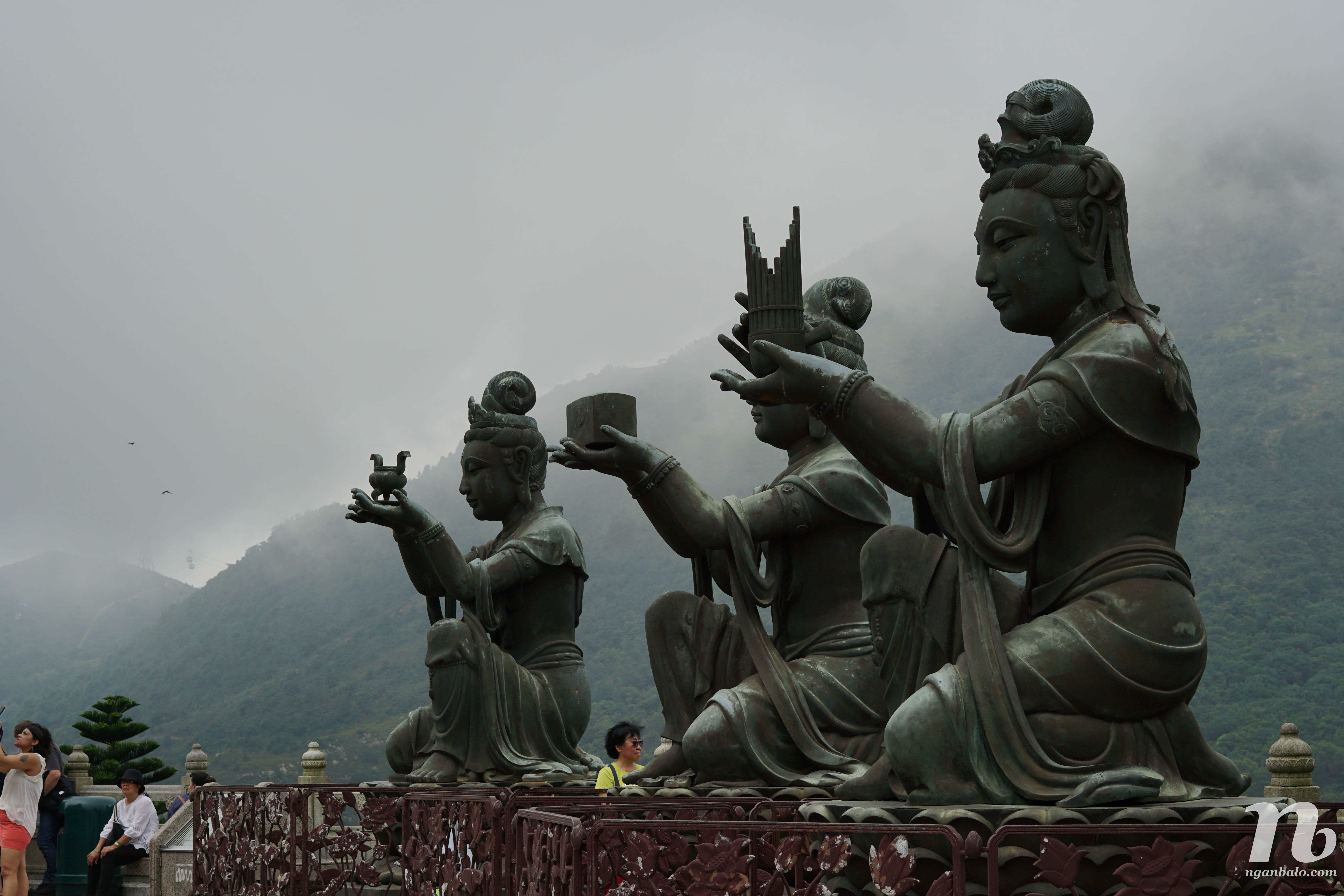 4 ngày ở Hong Kong (4) - Đến đảo Lantau thăm Tian Tan Buddha và làng chài Tai O
